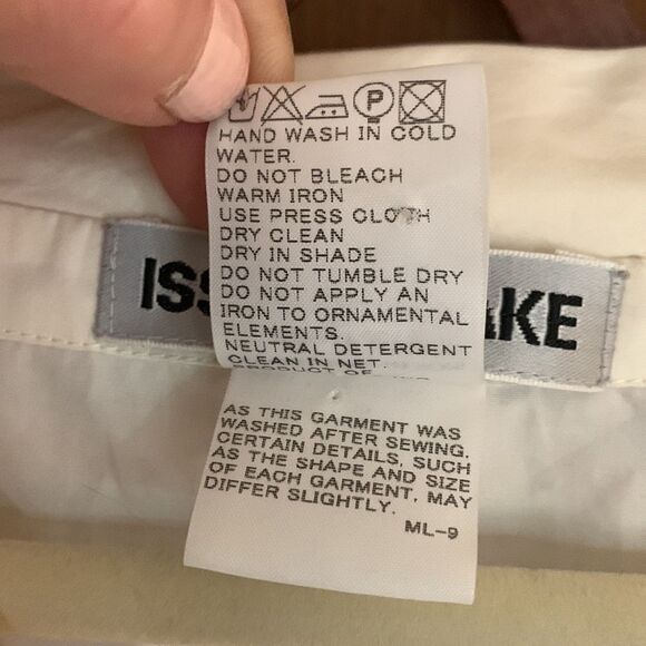 Issey Miyake off-white appliqué short sleeve blouse top - Picture 9 of 9